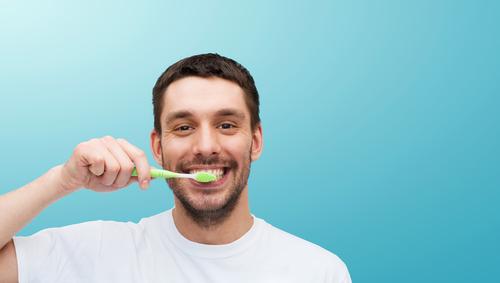 RiiliStudio's tweet photo. La placca rappresenta una struttura molto complessa: si tratta infatti di una pellicola (detta “biofilm”) costituita da zuccheri e proteine, in grado di ospitare diverse specie di batteri. Importante rimuoverla con cura.
#Placca #IgieneOraleQuotidiana
#StudioDentisticoRiili
#ANDI https://t.co/VQbZ94MFue