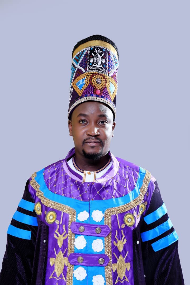 awamala33's tweet photo. Kanegatte ku bantu ba Buganda ne Busoga okwagaliza Kyabazinga William Wilberforce Gabula Nadiope IV okutuuka ku matikkira ge ag’omulundi ogw’omwenda. Afunvughe @bbstvug @BugandaOfficial @cpmayiga https://t.co/QllxHBD905