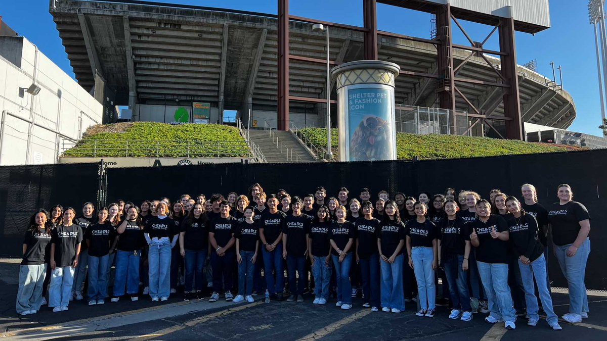 Carondelet_HS's tweet photo. Two weeks ago, the Carondelet and De La Salle Combined Choirs hit a home run at the Oakland A's game, singing both the National Anthem and the Canadian National Anthem! 🎶 Watch the performance here: https://t.co/oChvU79Nze https://t.co/mPfcYxXEew