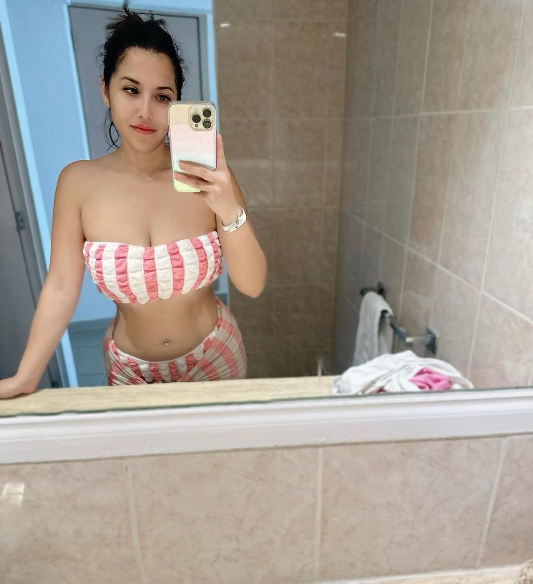 Bir foto atacağım kim istiyor