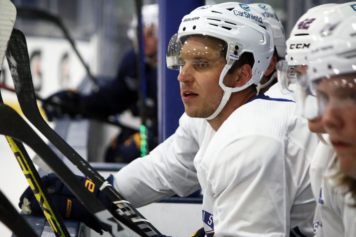 StLouisBlues's tweet image. the boys are back in town. #stlblues #IsItOctoberYet