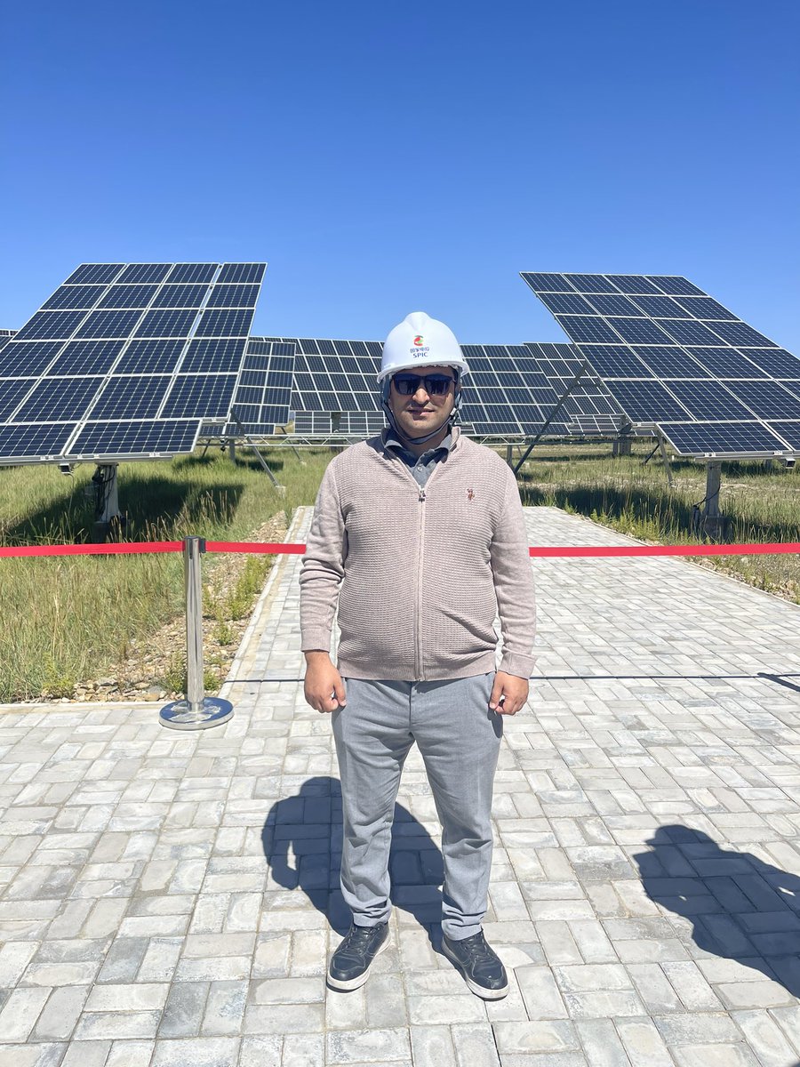 Bugün Çinhay əyalətində yerləşən Günəş Enerjisi İstehsalı və Təcrübə Bazasını və Təmiz Enerji Sənaye Parkını ziyarət etdik