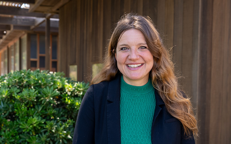 Scripps_Ocean's tweet photo. Help us congratulate Scripps seismologist Alice Gabriel (@InSeismoland) for receiving the James B. Macelwane Medal from @theAGU! 🎖️ This award is given annually to early career scientists in recognition of their significant contributions to Earth &amp; space science. 🌏#AGUHonors https://t.co/X5fPzhzOQq