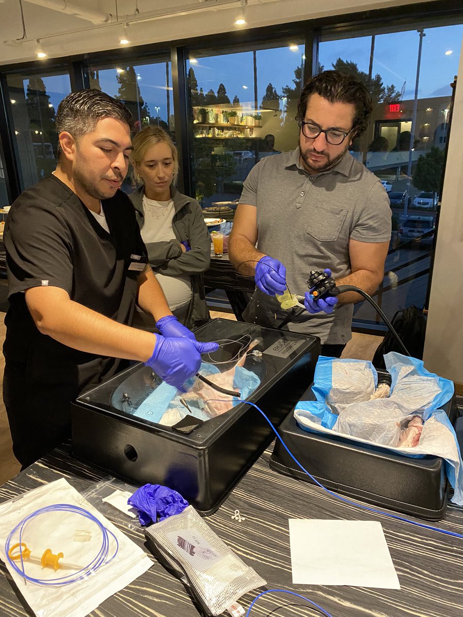 Industry collaboration at its finest🤝 @CookMedical @OvescoEndoscopy @FujifilmHealth #ERBEUSA all came together to support the @UCSD_GI fellows hands on. Attendees were able to try everything from tattoo, APC, OTSC, Hemospray and more! #GItwitter #fellows