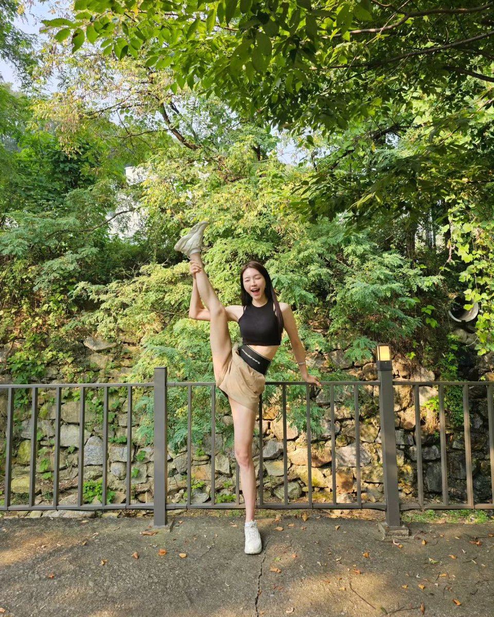 haeppyshe's tweet photo. 230914 #transitlove2 sung haeeun impressed the viewers with her distinct facial features and lovely charm

netizens comments, 
"i love you so much"
"legend,,, she's really so pretty"

🔗 https://t.co/5wa0SjWusH

#transitlove2 #exchange2 #성해은 https://t.co/y8HDQX9e2J