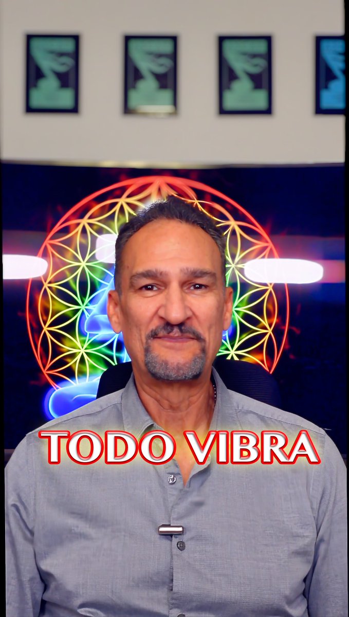 Todo lo que existe vibra constantemente. Para que algo funcione adecuadamente debe haber armonía en las vibraciones de sus componentes. Los seres humanos tenemos muchos sistemas que necesitan ser constantemente re-armonizados. Para esto existen muchas técnicas.