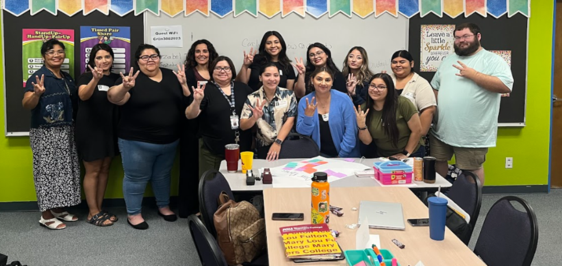 asueducation's tweet photo. MLFTC welcomes the first cohorts in ASU Teaching Fellows program #teachers #paraeducators https://t.co/Pim6tD0dDt https://t.co/bAVeX7L3ue