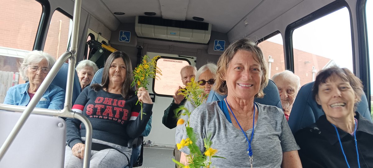 TheLegacyES's tweet photo. It was a beautiful day for a scenic drive through the park.  We listened to some good tunes and stopped to smell the flowers! https://t.co/XwP8ZHQp4o