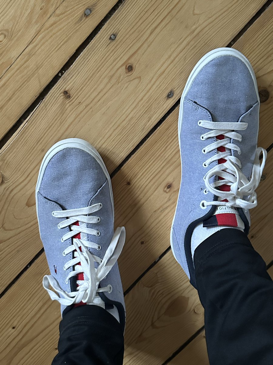 Die Schuhe sind ja auch immer noch fancy 🤔 Hab ich im Sommer allerdings kaum getragen 😅