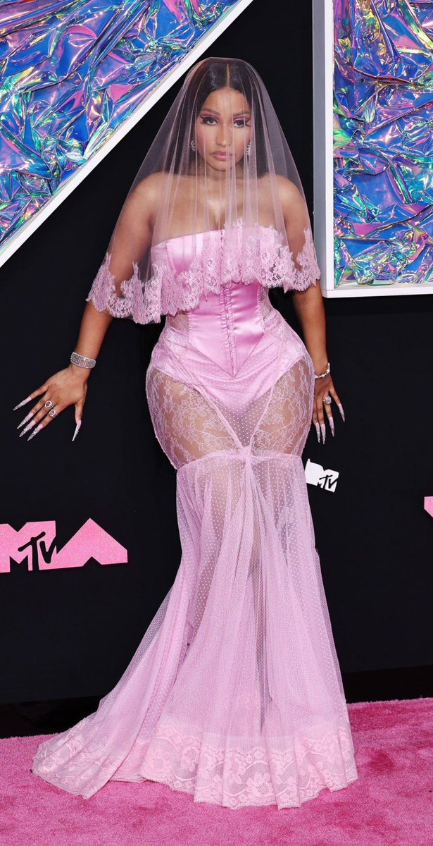 SoyJoseHernadez's tweet photo. The Queen Of Rap! #VMAs #NickiDayVMAs #NICKIMAS #NICKIMINAJ @NICKIMINAJ https://t.co/jLFHogEf0b