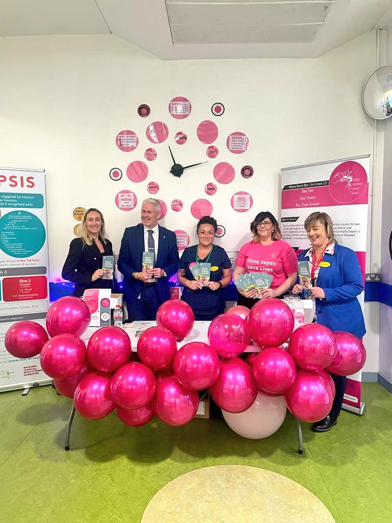YvonneCYoung's tweet photo. Great engagement from public &amp; staff @ULHospitals @WorldSepsisDay awareness stand. Lots of learning, education &amp; most importantly we know a sepsis information leaflet has gone out to 100s of homes
#recognisesepsis
Special thank u @RachyKennedy @AislingKeogh8 @BethFarren5 @hseie https://t.co/1qDGMiQYaA