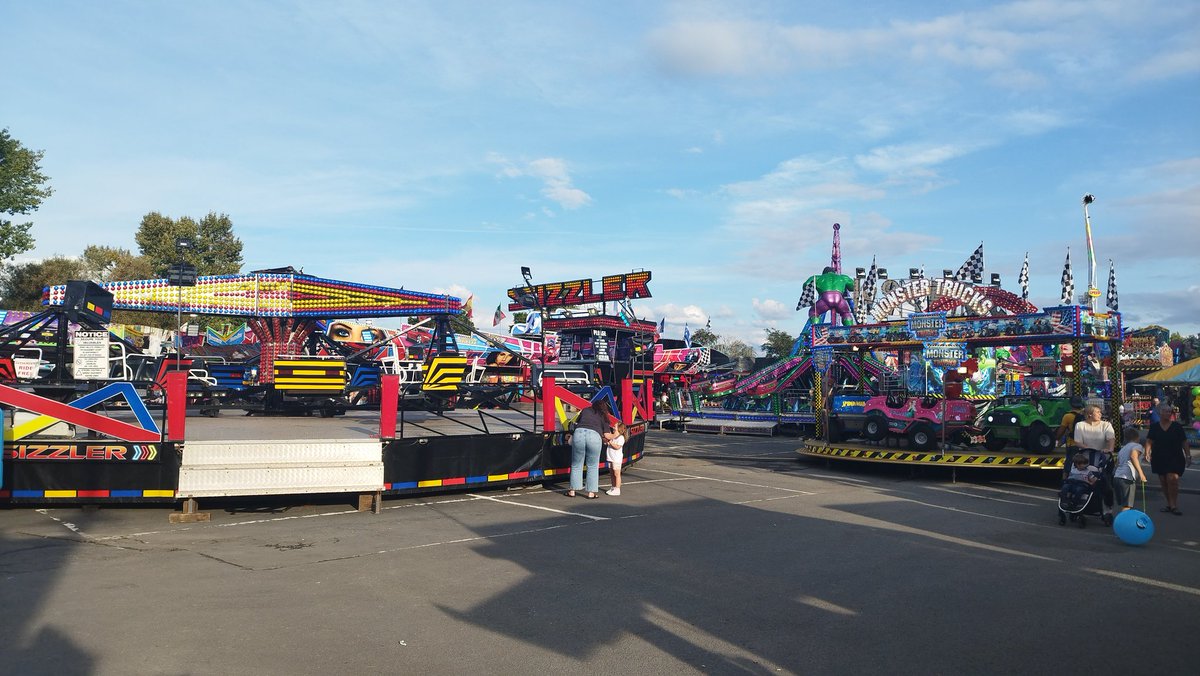 Barnstaple Fair Proclamation went really well today, and it's all go at the site of Seven Brethren Bank. Have fun everyone! <a href="/FunfairRowlands/">Rowlands FunFair</a> <a href="/BarumTC/">Barnstaple Council</a>