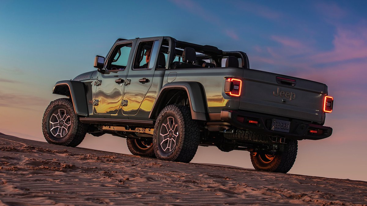 Jeep's tweet photo. The new 2024 Jeep® Gladiator made its debut at #NAIAS2023, showing off new hi-tech features, advanced capability, and incredible performance — making this a 4x4 fit for any adventure. https://t.co/QzNZqErTJW