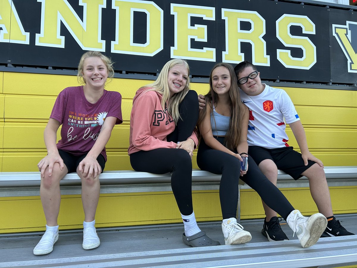 MacopinRoom109 tweet media