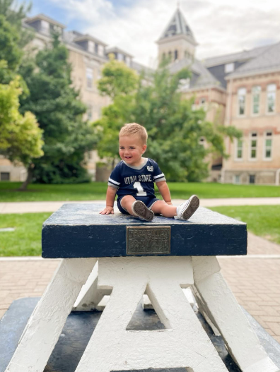 UtahStateAlumni's tweet photo. To brighten your Wednesday 🐪 

📸 @ryan_shores_ https://t.co/7qmZrbZGqb