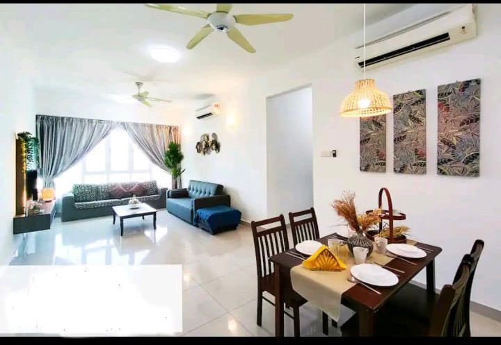 kentproperties_'s tweet photo. Rumah sewa DANGA BAY / Tropez Residence / JB Town / CIQ

2+1 Bedrooms 2 Bathrooms
Fully Furnished
RM 2,500 🔥🔥

Ready to move in &amp; Anytime!✨
Mohon RT guyss 🫶🏼

Call or whatsapp for details/viewing
Irfan - 0107095756

#rumahsewajohorbahru https://t.co/wZQgw2KKh3
