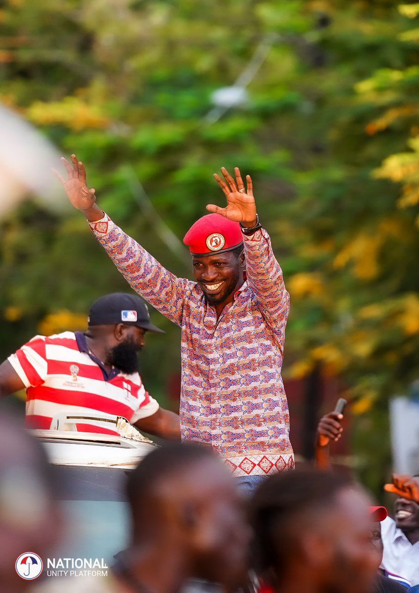 furaha_nzunda's tweet photo. @HEBobiwine One love ... Together is one. https://t.co/JTZ1wIXfsk