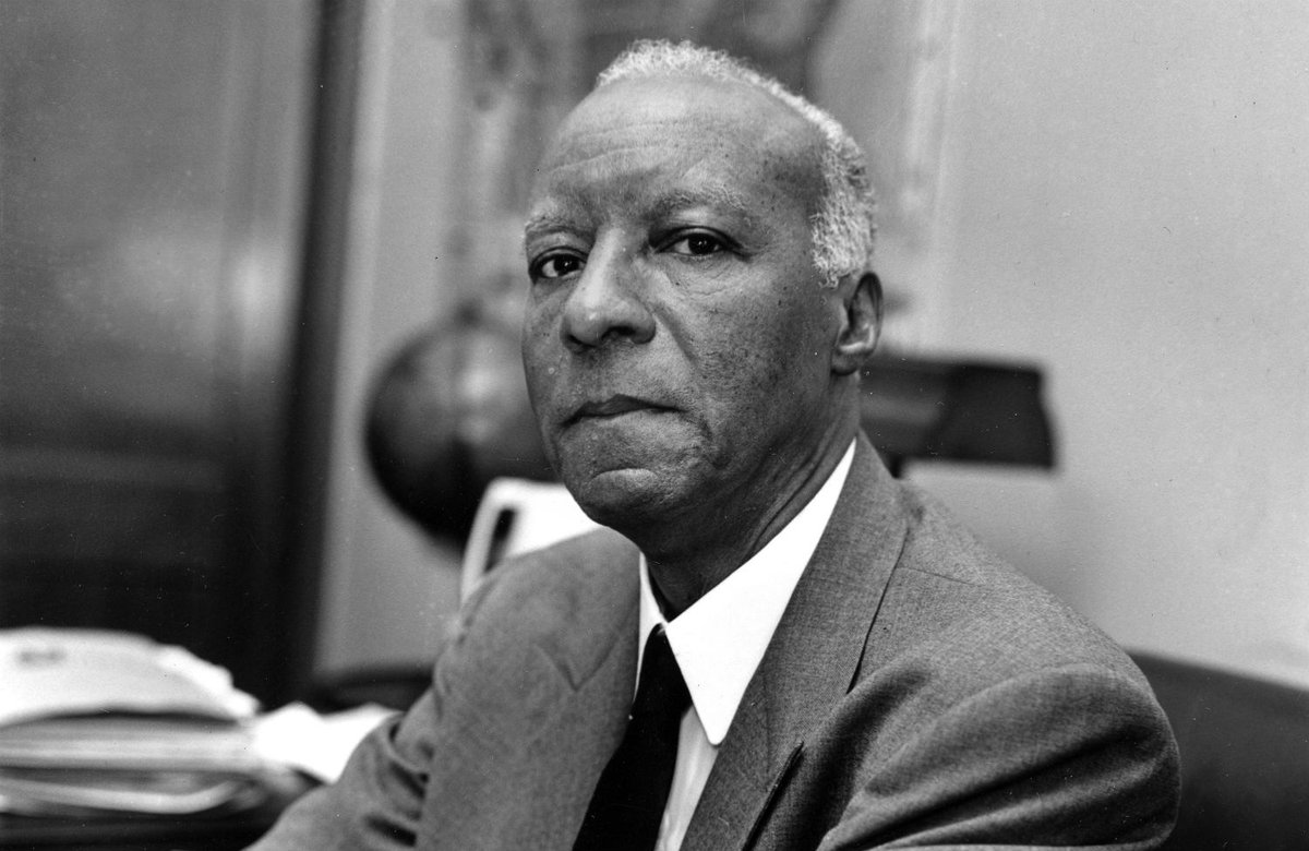 ConnectiveStrat's tweet image. 🌟 Asa Philip Randolph, a pioneer in unity and justice, laid the foundation for collective power. His journey from socialism to union organizing showcased the path to racial equality through solidarity. 🫱🏿‍🫲🏾👍🏿 #UnityForJustice #ChangeMakers