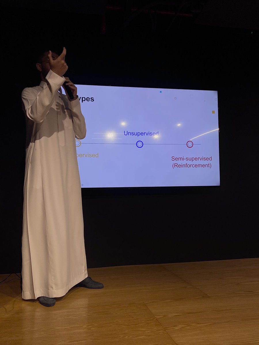 sazox_'s tweet image. Excited to be attending #WorldProgrammersDay meeting with some incredibly experienced minds! 🖥️💡