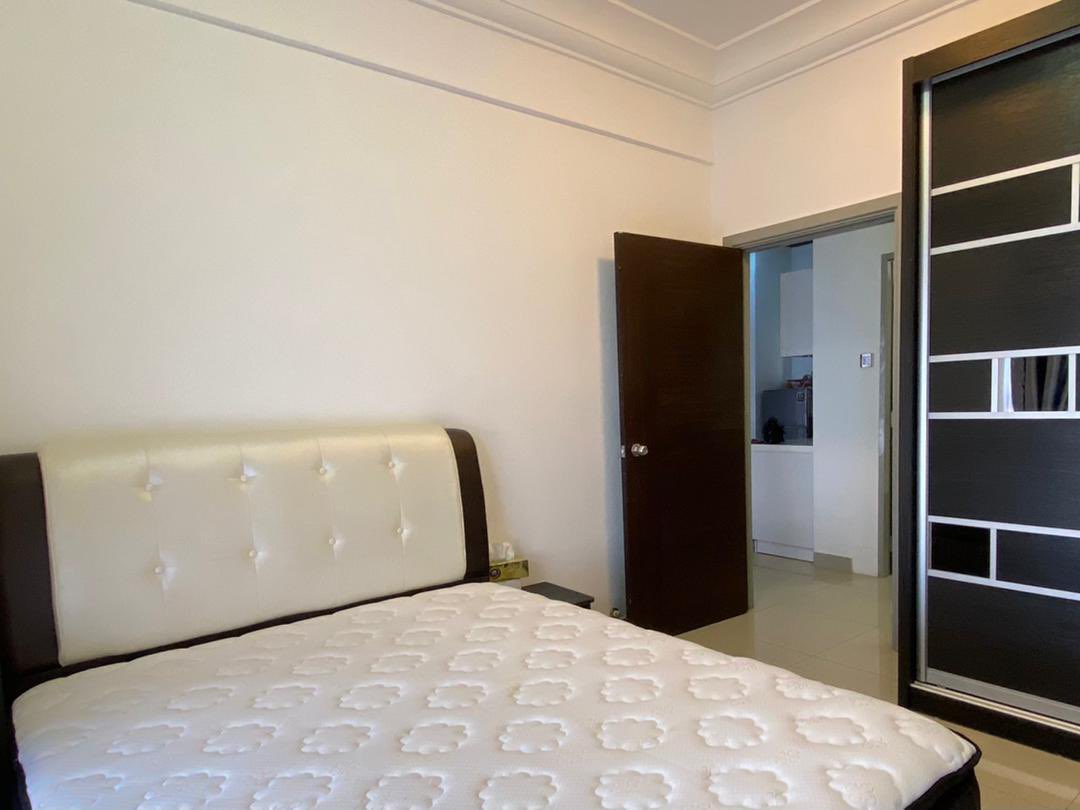 kentproperties_'s tweet photo. Rumah sewa JOHOR BAHRU / V Summer / JB Town / CIQ

2 Bedrooms 1 Bathroom
Fully Furnished
RM 2,600 🔥🔥

Ready to move in &amp; Anytime!✨
Mohon RT guyss 🫶🏼

Call or whatsapp for details/viewing
Irfan - 0107095756

#rumahsewajohorbahru https://t.co/rRD8LT8FOg