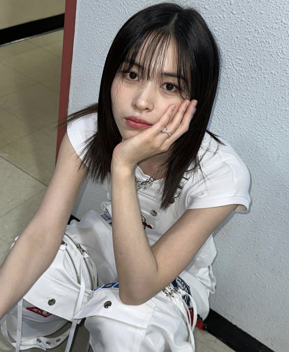 dailyryujins's tweet photo. thinking about this ryujin 24/7 https://t.co/KD8afBy8dN