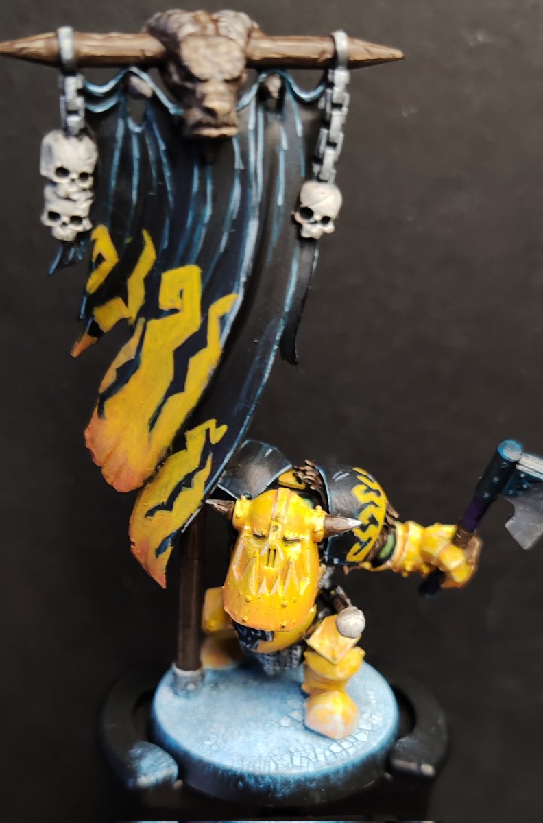 Farbencio's tweet photo. Ando perdido sin los directos...pero no dejo de pintar😅 Aquí os dejo el Orko de la #miniofthemonth . Espero que os guste el freehand, que no estoy acostumbrado. #WarhammerCommunity #warhammer https://t.co/tRkdZxQuUE