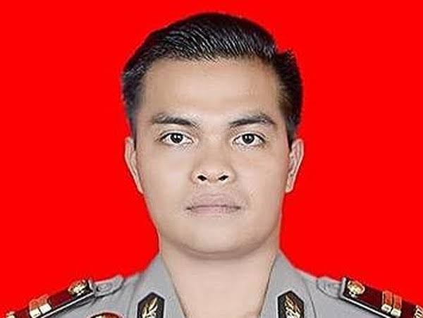 AKP Andri Gustami Kasat Narkoba Lampung Selatan Terlibat Jaringan Peredaran Narkoba Internasional Fredy 

Harusnya anda Melakukan pembinaan,penyelidikan, penyidikan tindak pidana penyalahgunaan &amp;peredaran Narkoba

Bukan malah Menghancurkan Generasi Bangsa
shorturl.at/mowz0