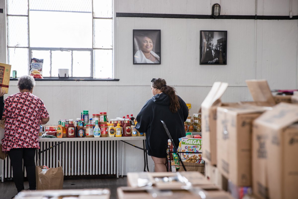 Food Pantry Day! Every 2nd and 4th Wednesday of every month, Crispus Attucks Community Center provides a FREE food pantry for our community from 2:00 pm - 6:00 pm (or while supplies last). Please bring a cart and/or someone to help you carry the pre-packaged items 📦 #caplanc