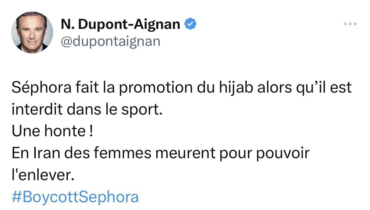 CerfiaFR's tweet photo. 🇫🇷🧕 FLASH | L’extrême droite appelle au « boycott » et une partie de la droite « condamne » la pub de #Sephora mettant en lumière le port du hijab dans le sport. https://t.co/coFMeKiCpv