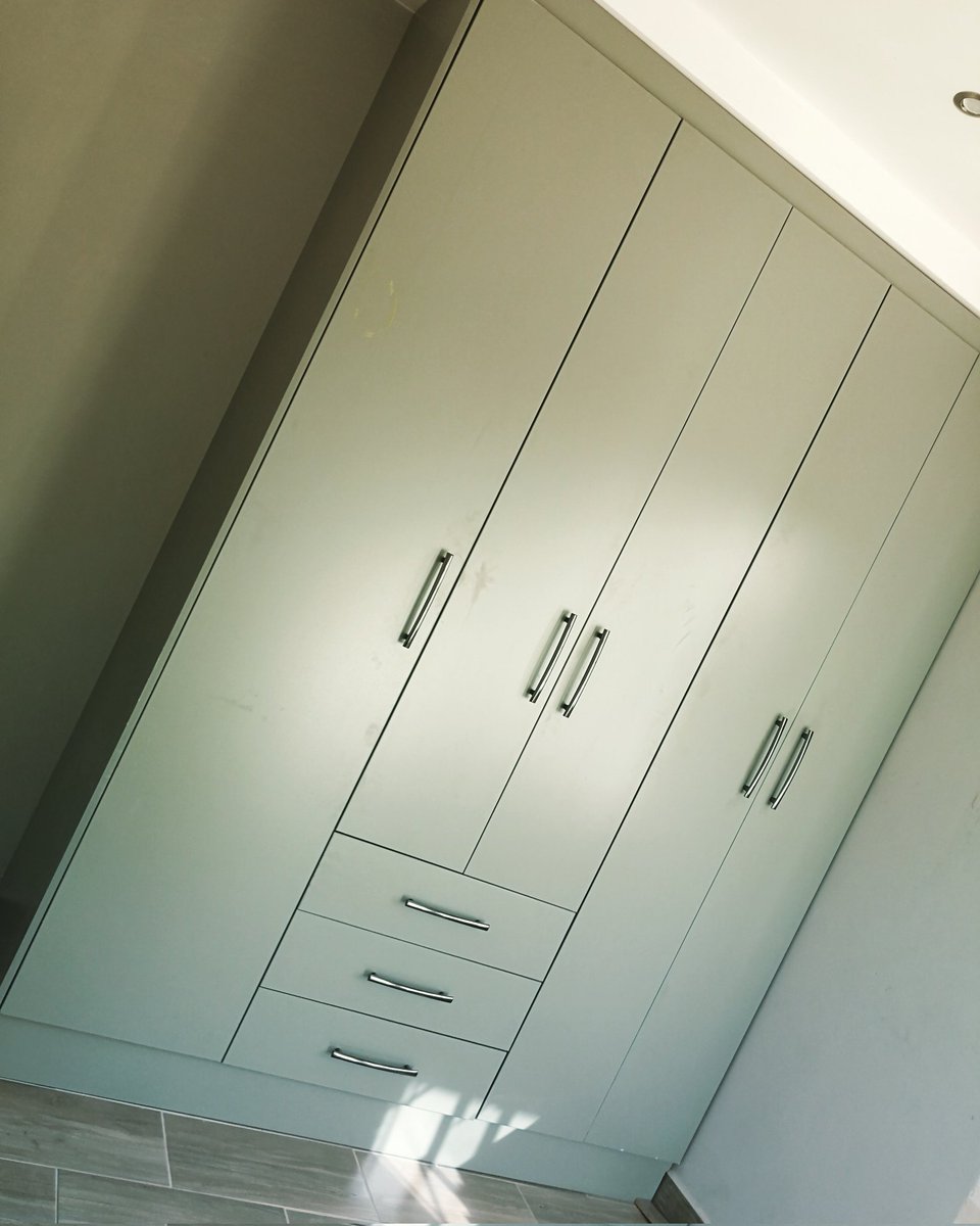 GivenDolce's tweet image. Get this beautiful Caraz 5 doors wardrobe at an affordable prices.. Send a DM or text on whatsapp: 0663481083.. to ask me how. #iPhone15Pro #WuuWuu