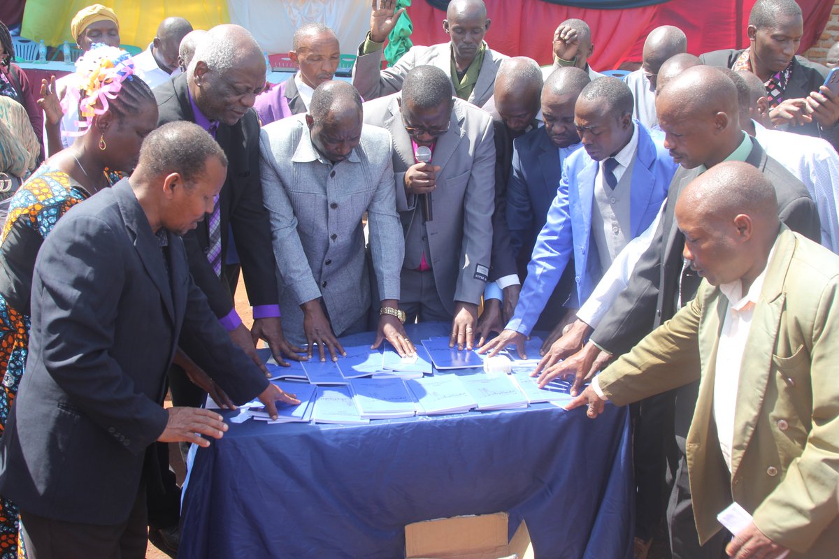 BTL_EA's tweet image. "If you remain in me and my Words remain in you, ask whatever you wish, and it will be done for you. This is to my Father’s glory, that you bear much fruit, showing yourselves to be my disciples." John 15:7-8

#PrayScripture
#God'sWord
#BibleToBibleless