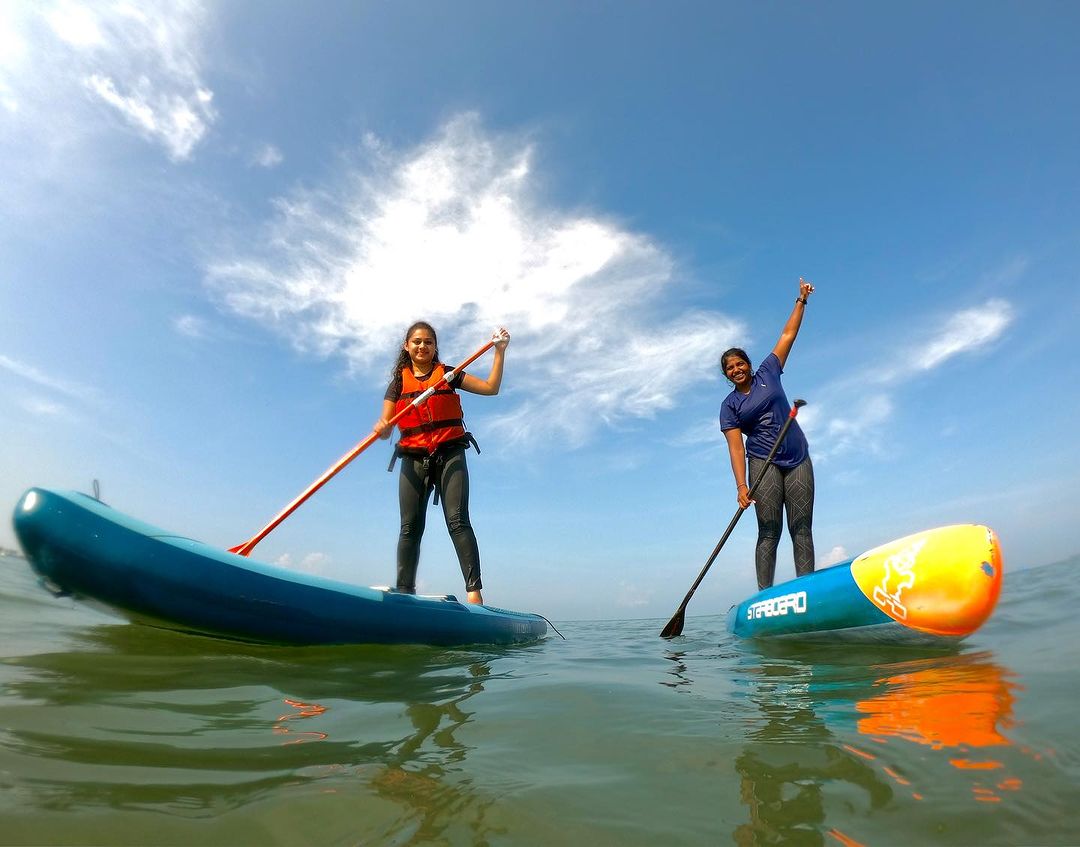 kadalsurfschool's tweet image. From the milestones we've achieved to the incredible community that supports us, it all started with the inaugural lessons at Kadal Surf School in Malpe, Udupi🤙

🤔Do you remember the first time you took your first steps as a child? 

#FirstBatch