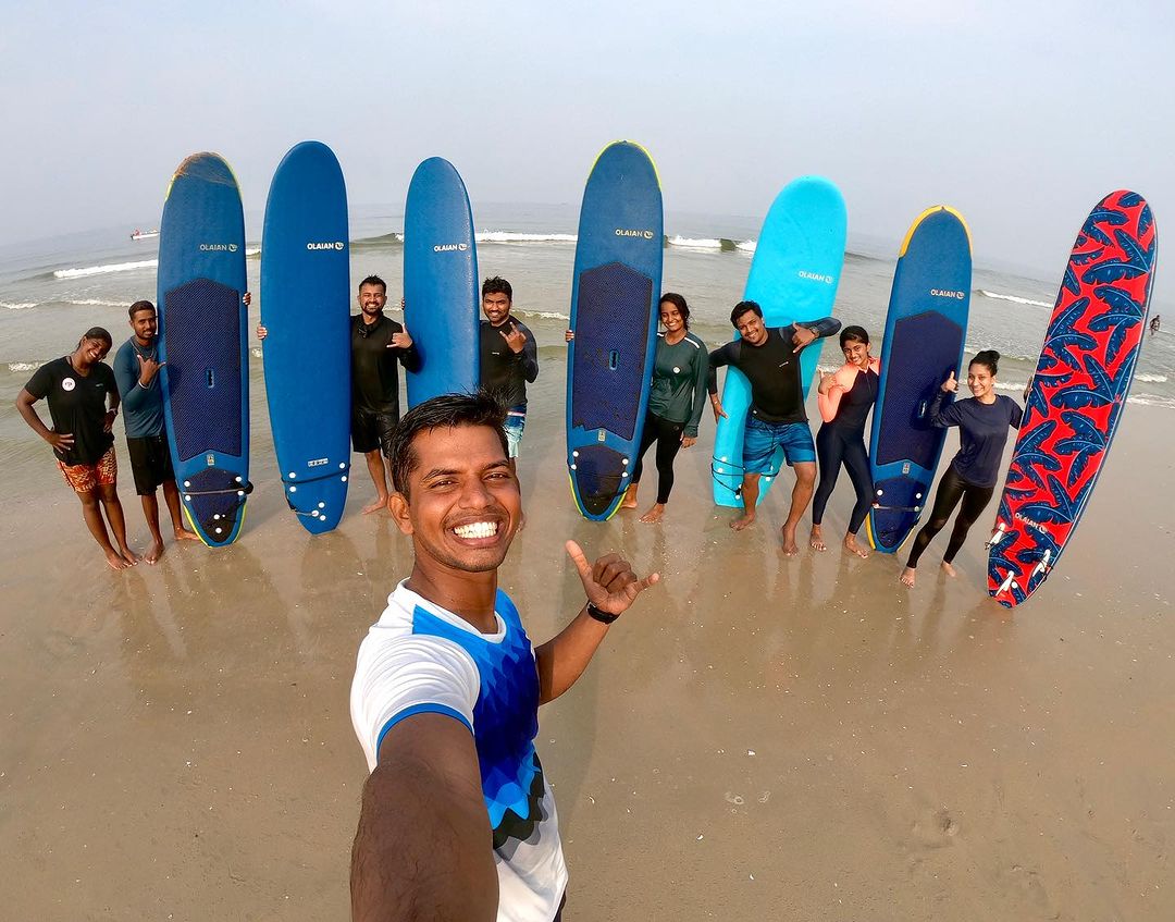 kadalsurfschool's tweet image. From the milestones we've achieved to the incredible community that supports us, it all started with the inaugural lessons at Kadal Surf School in Malpe, Udupi🤙

🤔Do you remember the first time you took your first steps as a child? 

#FirstBatch