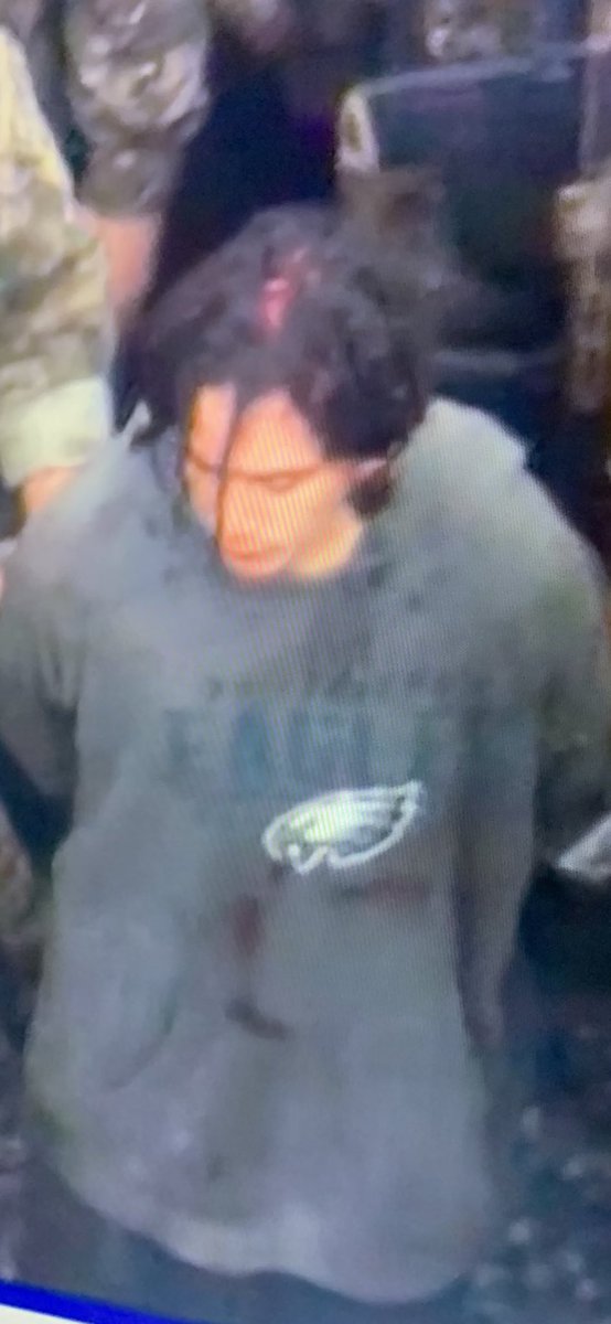 ChipReiderson's tweet photo. “Danelo. You get one phone call.”

*Danelo calls @975Middays*

Danelo: “Hey yo Choonis, can I do an Eagles chant?” https://t.co/neZCAKzBHa