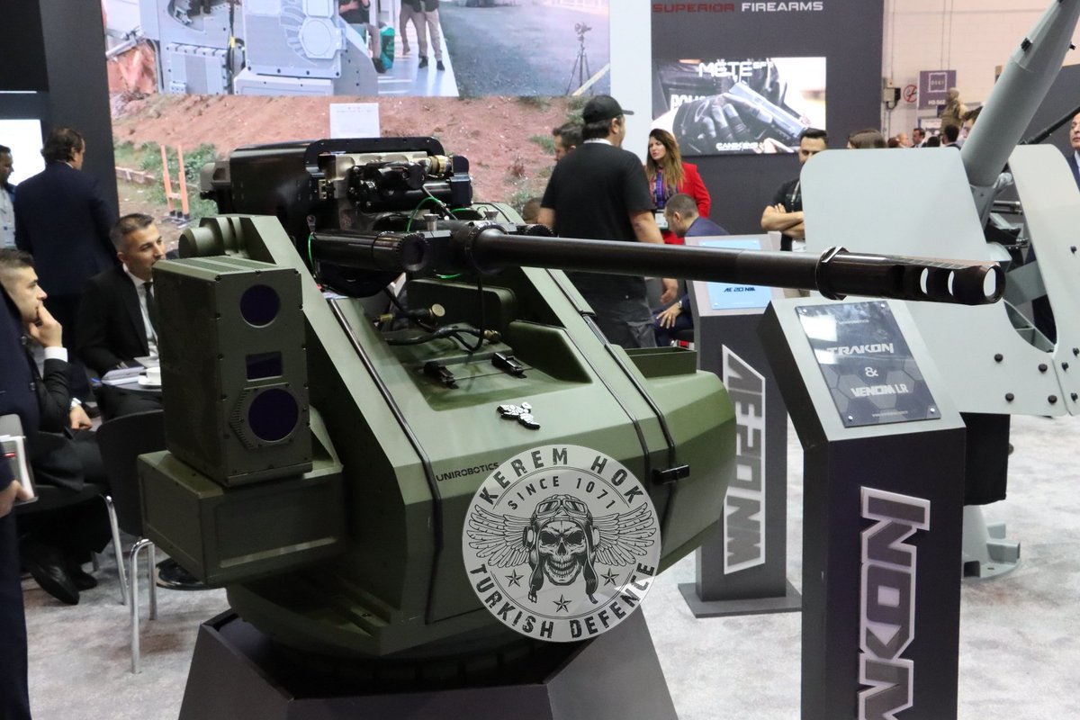 KaraKulak__'s tweet image. #CANiK Genel Müdürü Cahit Utku Aral :
 
#VENOM / #UNIROBOTICS  Milli Uzaktan Komutalı Stabilize Silah (UKSS) Kule

💢#HIPPO ürettiği insansız araçlarda bu kule ve silahı kullanarak #İngiliz Özel Kuvvetleri ile denemeler yapıp tamamladı ve çok da etkin oldu 

💢HIPPO&apos;nun ⬇️