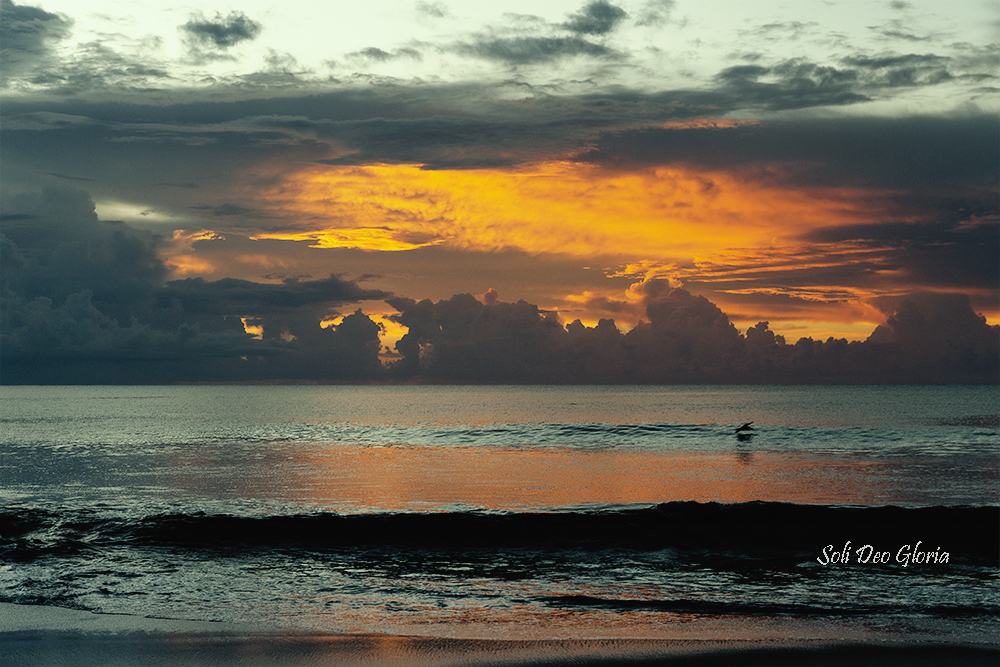 Peaceful Wednesday morning just before sunrise. Glory To God Alone. #GlorytoGodAlone @EdPiotrowski @ThePhotoHour @waterwalkers29 @PawleysIslandPD