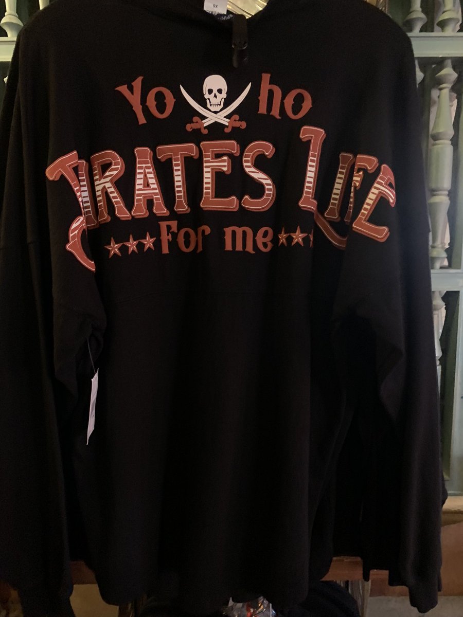 ShopMouseToGo's tweet image. Pirates Of The Caribbean

The spirit jerseys are 98 dollars and tshirt is 50 shipped. 

Please message for ordering. Special requests are shopped at no additional charge. 

#priatesofthecaribbean #washingtonkraken
#Disney #Mousetogo