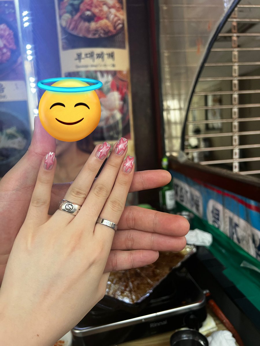 기분전환엔 네일아트만한게 없드라 ㅋㅋ
#시디
#러거
#트젠
#디앰
#맘눌뎀