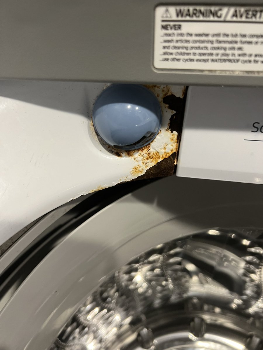 ltkarr's tweet photo. @BestBuy I am having a lot of problems with a washer you sold to me in 2016. @SamsungUS @Samsung is of no help. There are many people who are experiencing same rust issues. https://t.co/U4qVoXEhe4