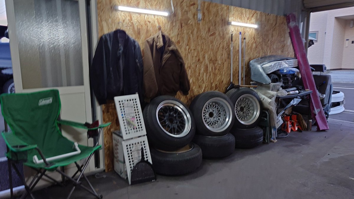 key_0727's tweet photo. やっと履いてみたドリドリメッシュかっこよ
サイズショボイからワイトレ40mmぐらい入ってるけど
あと、フォーミュラメッシュのディスクリペアから戻ってきた！ https://t.co/tGlVsqkR1D
