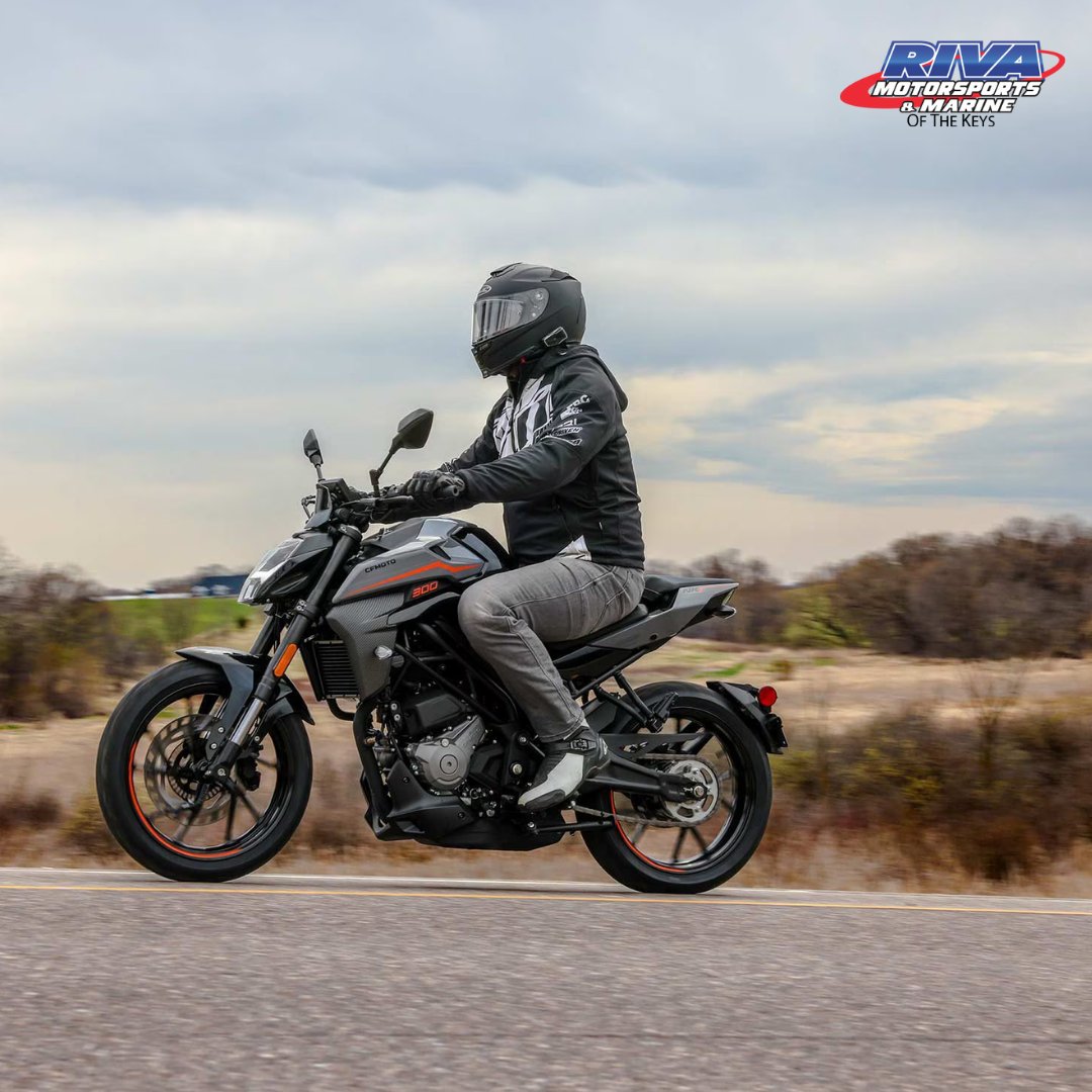 riva_keys's tweet photo. Embracing the freedom of the open road on two wheels.🏍️🛣️ https://t.co/FDvx74L6sj