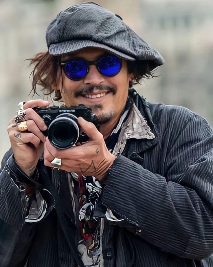 Marluce74555702's tweet photo. Good morning! Just watching the truth come to light every day. #JohnnyDeep always spoke the truth, now many will follow in his footsteps! The truth always wins!#JohnnyDeppIsALegend #justiceforjohnnydepp https://t.co/gnvO7tmS3v