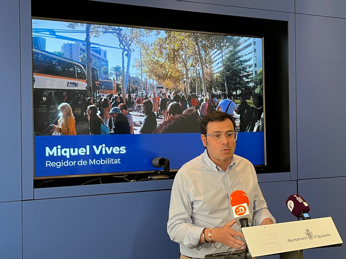 ajigualada's tweet photo. 🚌L’Ajuntament d’Igualada exigeix novament a l’empresa Monbús que ofereixi un servei de qualitat i amb capacitat en els desplaçaments entre Igualada i Barcelona

📄Demana també als usuaris afectats que formalitzin les queixes per vies oficials

ℹ️ https://t.co/bsj18R5xtV https://t.co/4rk1l4w8kf