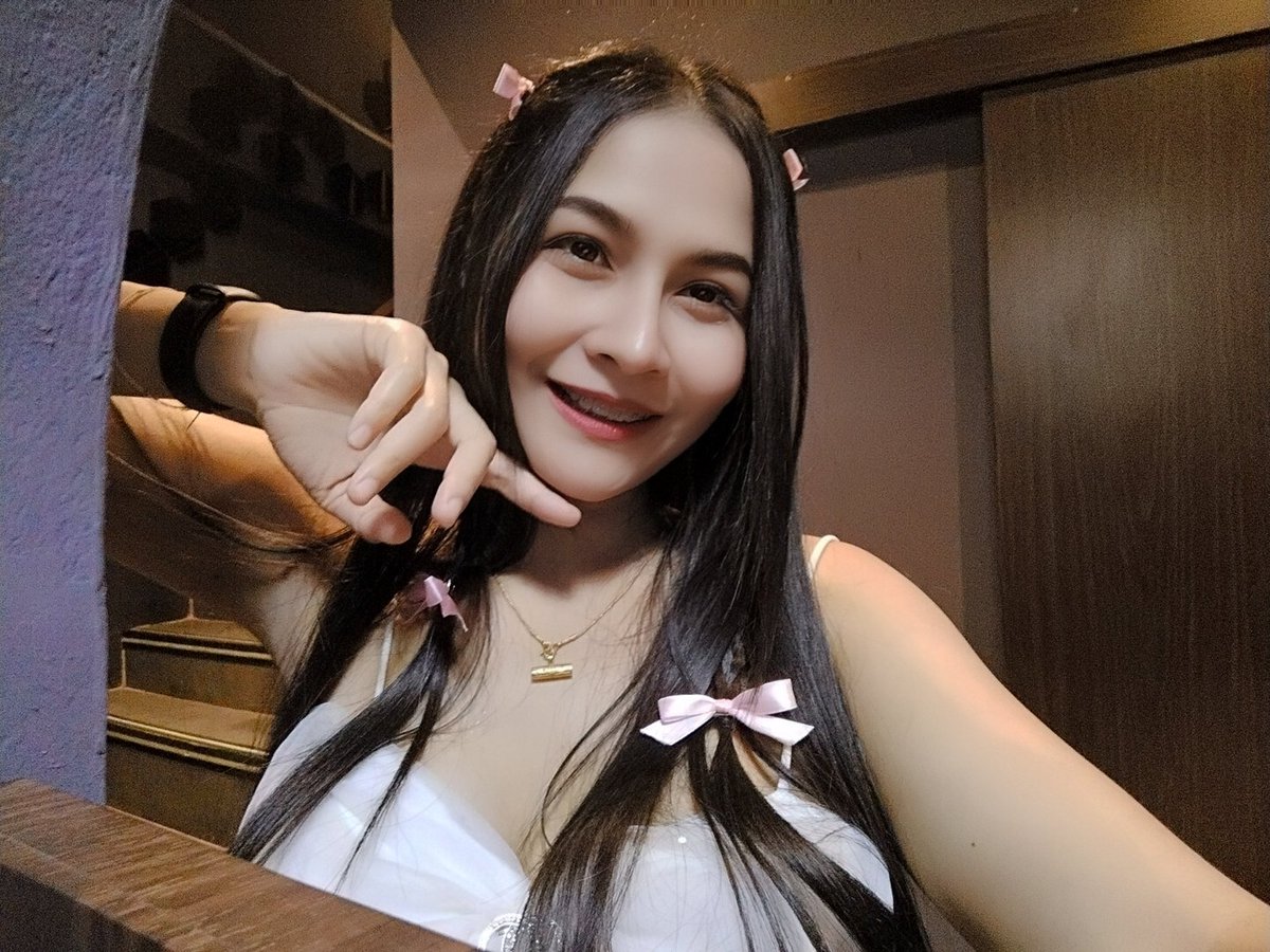 XphiS58631's tweet photo. หน้าตาซื่อๆบอกหนูดื้อได้ไง🤭 https://t.co/tq3v9zfXVq