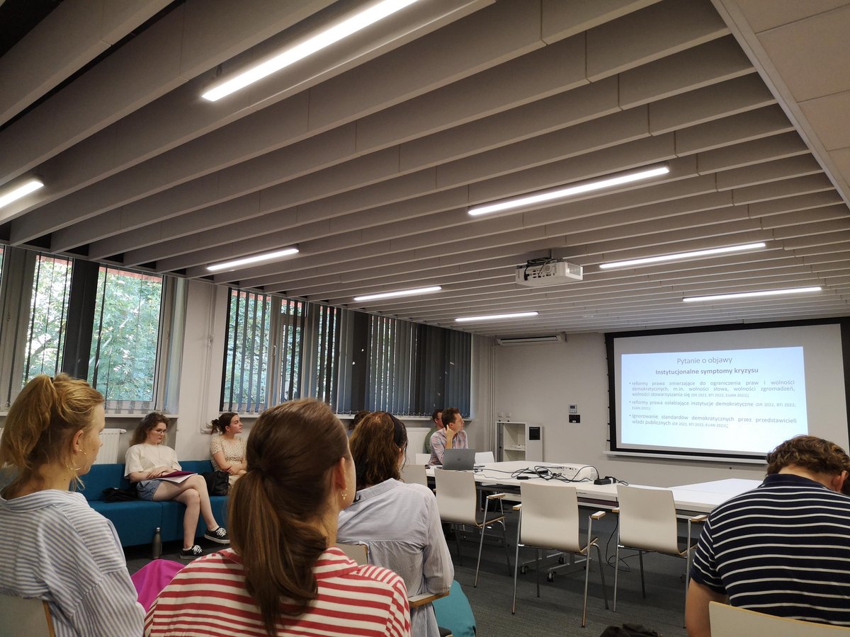 In September I had a great opportunity to hold workshop on sociology of health and illness organized by <a href="/coll_inv/">Collegium Invisibile</a>. It was a pleasure!