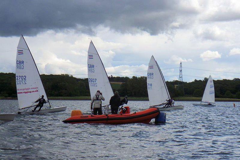 Contender training at Oxford Sailing Club : With video debriefs after each practice session #OxfordSailClub yachtsandyachting.com/news/266501/?s…