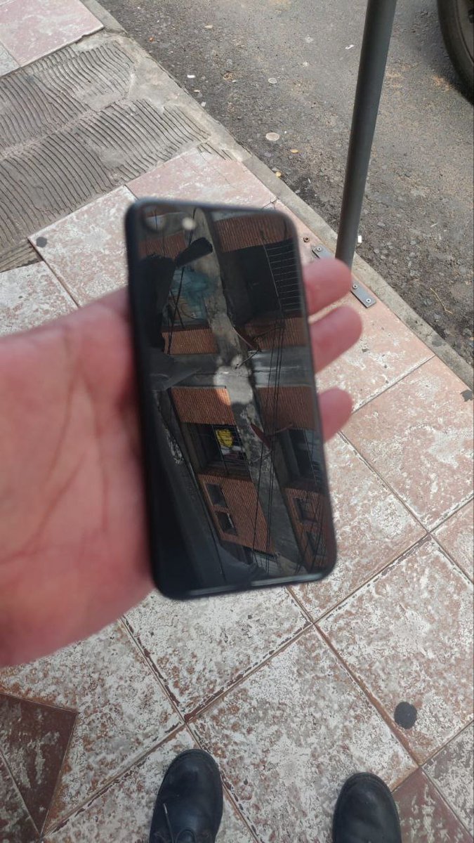 pazzaratec's tweet photo. ✨Final feliz✨ Recuperé mi celular, y NO gracias a BOLT @BoltPy , gracias al dueño del auto, que tenía una flota, por cosas de la vida era el tío de mi mejor amiga y me ayudó a recuperar, revisaron el GPS del auto y… https://t.co/e1jwmauFGH