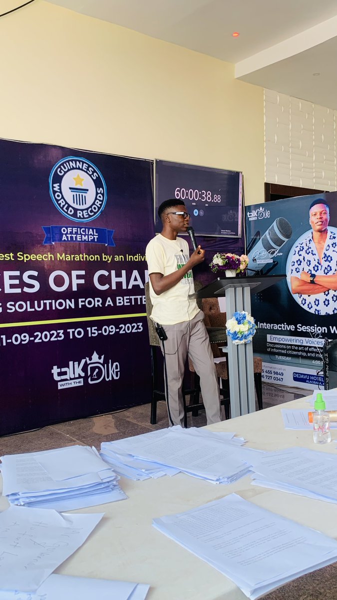 Lord_Bamz's tweet photo. Nothing new, just a boy from Nigeria having the longest marathon speech.
60 hours in , we are with you!! @Cb_0lusa @talkwiththeduke
#FromWordsToWorldRecords
#GoDuke https://t.co/ROEEo3Yb9k