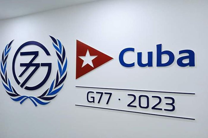 ✍️ | Con la cálida bienvenida que merecen y nos entusiasma prodigarles, estaremos recibiendo a todos los países del #Grupo77 y #China , cada minuto cuenta en la búsqueda de soluciones a los acuciantes problemas de nuestros pueblos. | Miguel Díaz-Canel

#Cuba