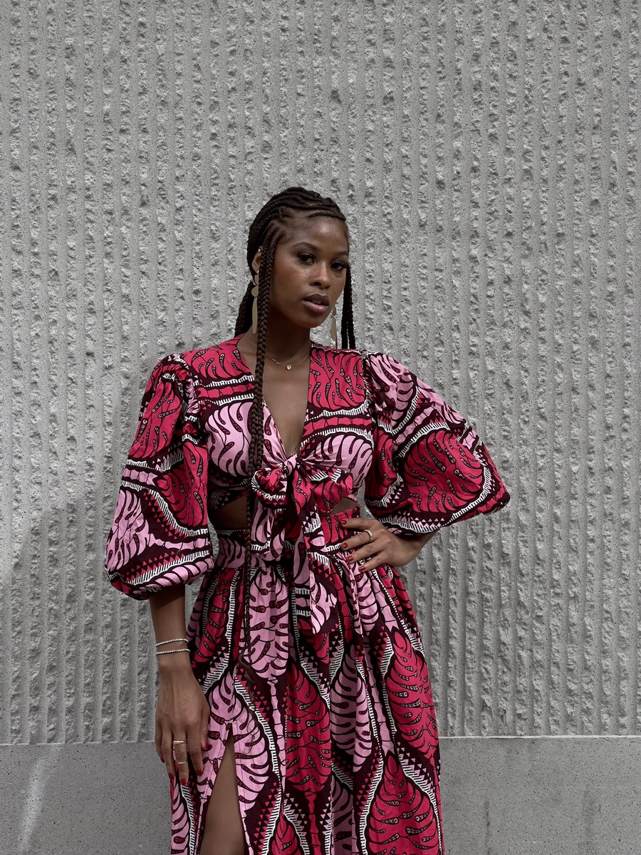 grass_fields's tweet image. Gorgeous Melissa looking fine in Jana set 💖
(Now available for 50% off)